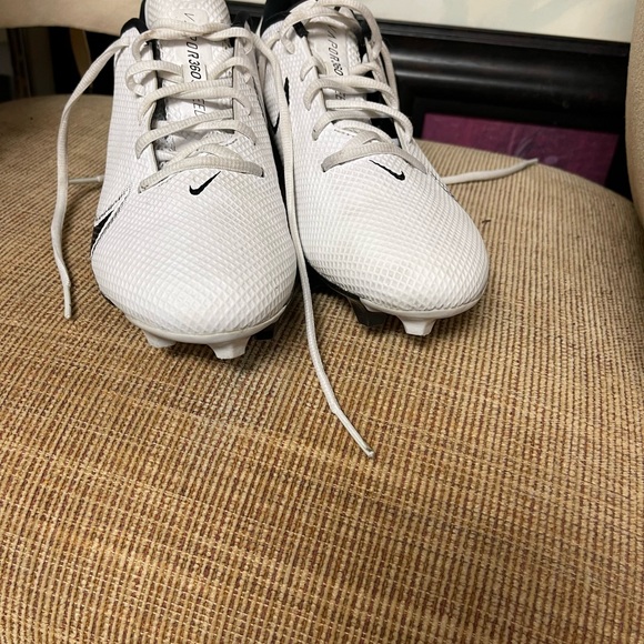 Nike  Vapor 360s cleats size 9. - Picture 4 of 4